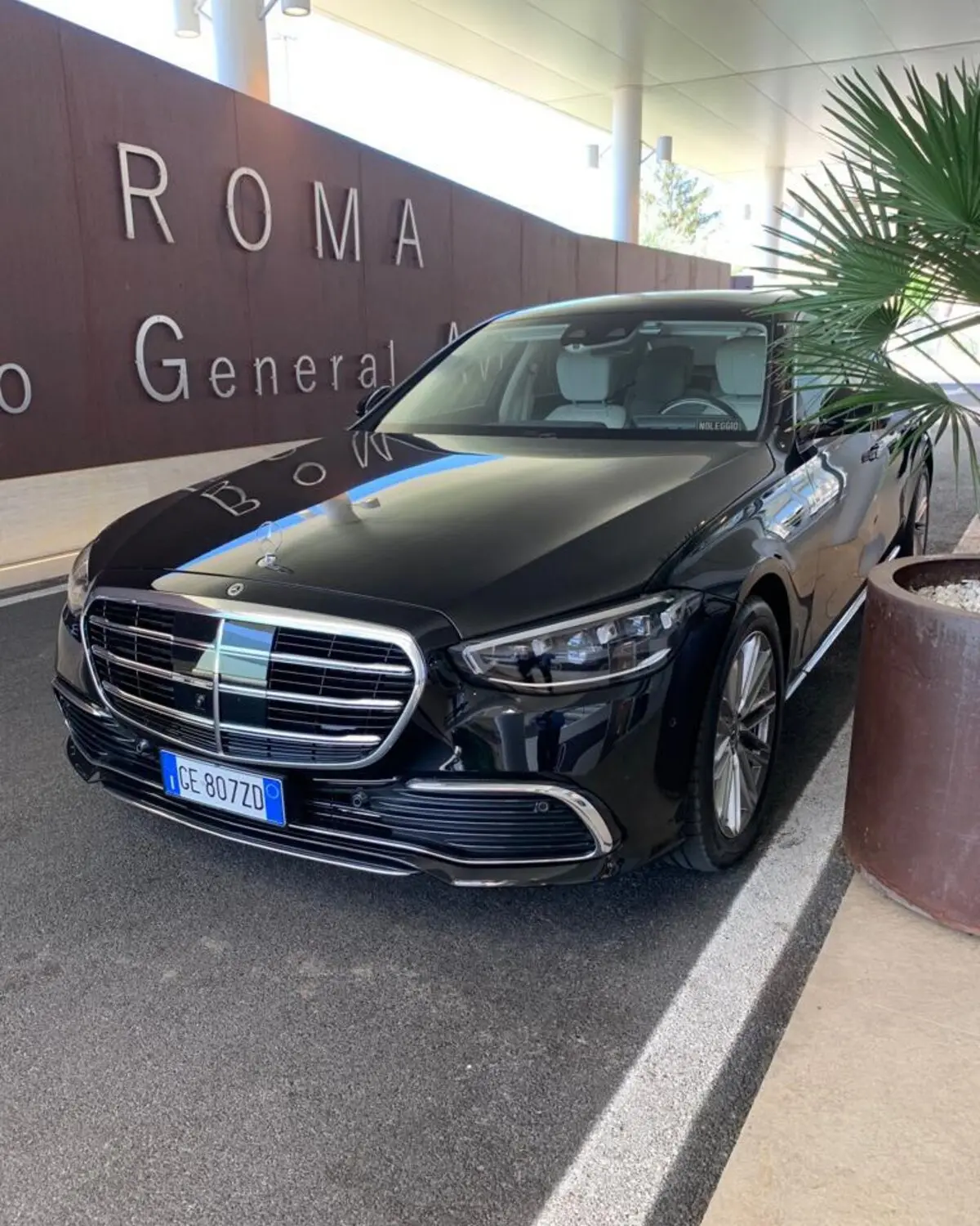 Mercedes-Benz chauffeur vehicle ready for guests in Rome